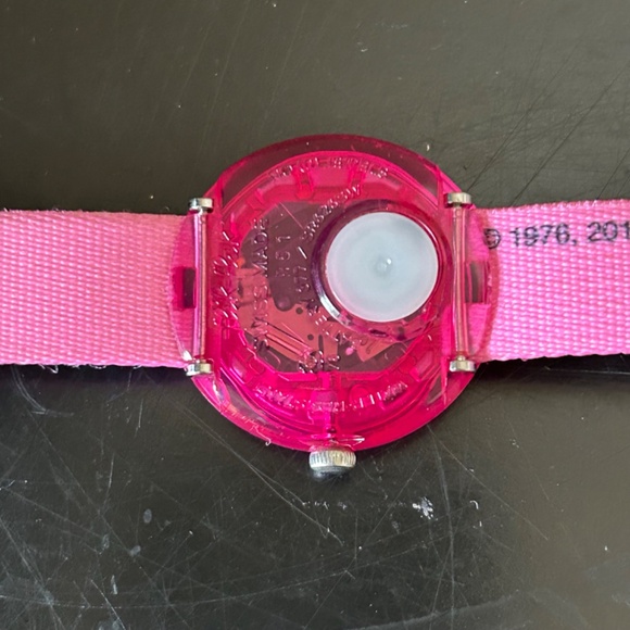 Hello Kitty Swatch Watch - Pink Butterfly- Flix Flax - - Picture 8 of 10